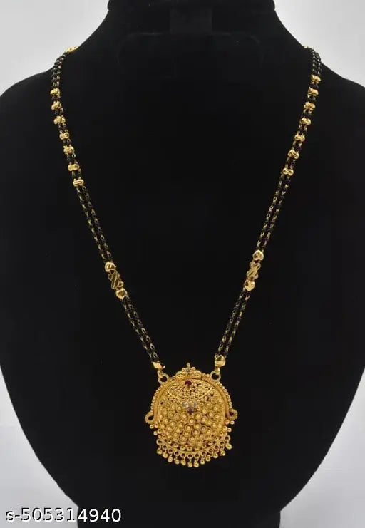 Lustrelia Feminine fancy Mangalsutra